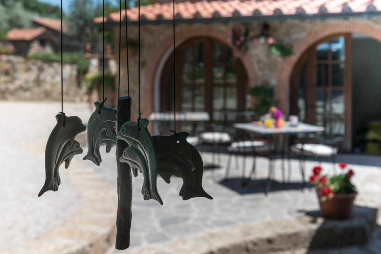Agriturismo Schiaccia Ghiande マッサ・マリッティマ エクステリア 写真